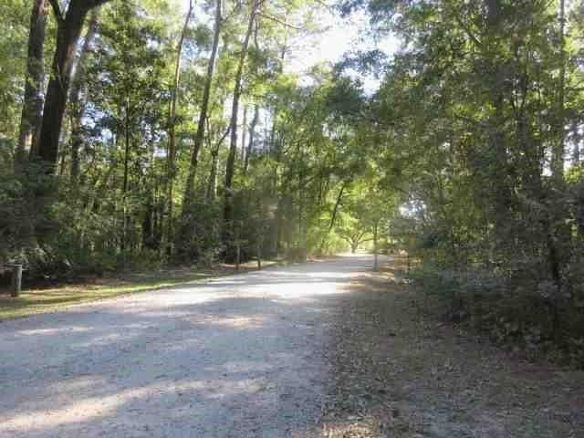 Listing photo 2 for 0 Whiskey Oaks Ln, Covington LA 70433