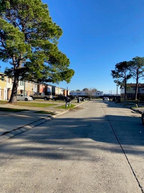 7112 Barrington Ct, New Orleans, LA 70128 - view of concrete road