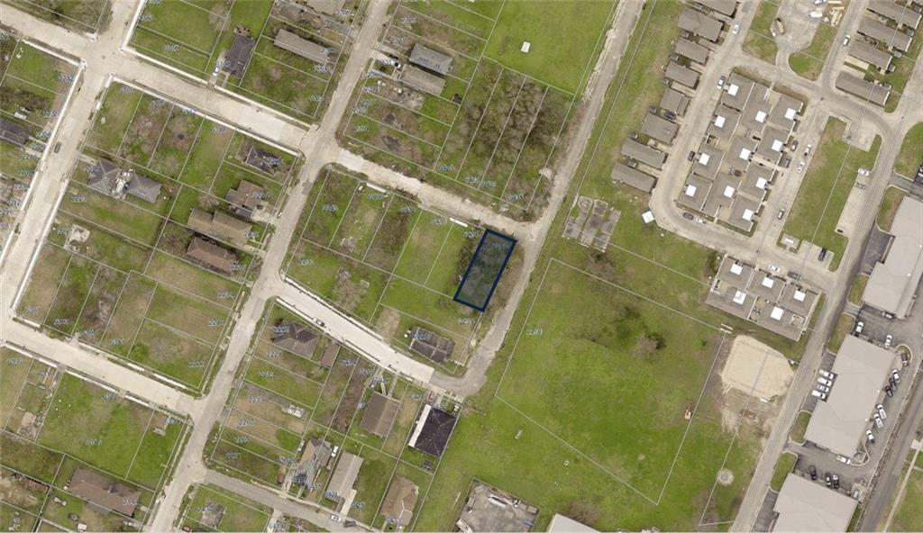 2244 Dubreuil St, New Orleans, LA 70117 - photo 1
