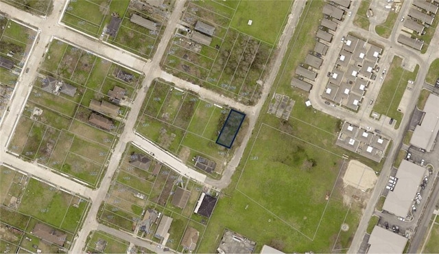 2244 Dubreuil St, New Orleans, LA 70117 - photo 1