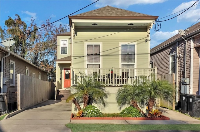 view of front of house