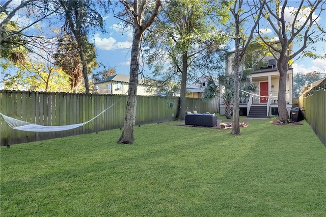 view of yard featuring an outdoor hangout area and a deck