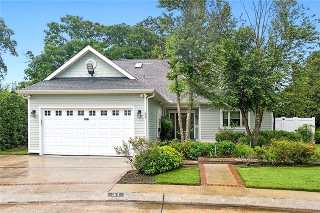 view of front facade featuring a garage