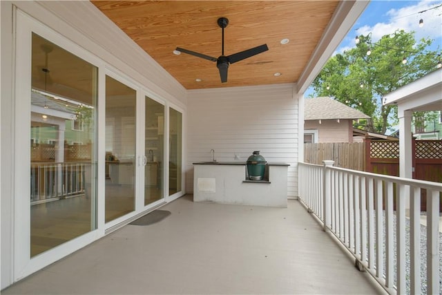 201 S Cortez St, New Orleans, LA 70119 - view of patio featuring a ceiling fan