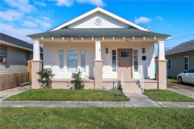 bungalow featuring a porch