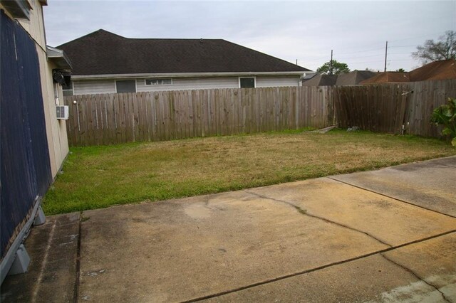 view of yard with a patio