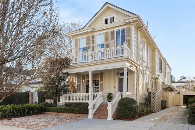 view of front of home featuring a porch