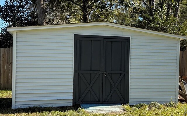 view of outbuilding