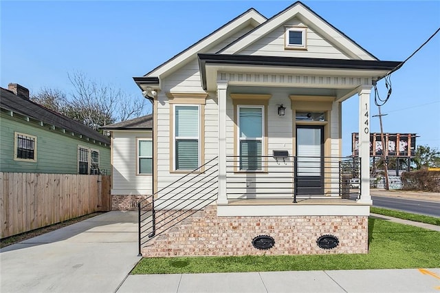 view of front facade featuring covered porch