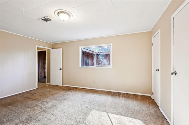 unfurnished bedroom with carpet floors