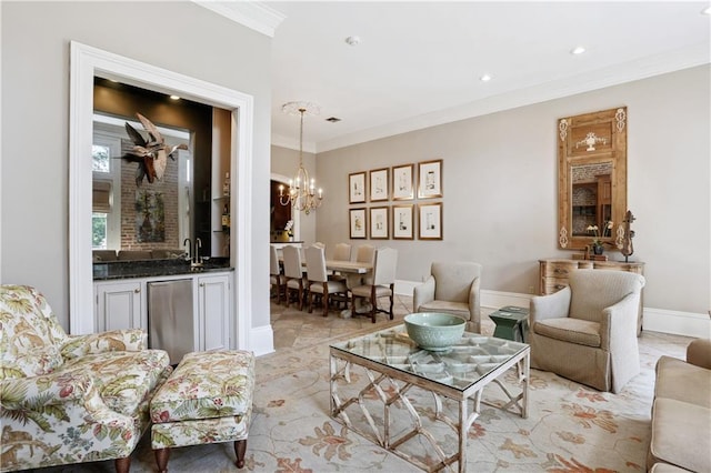 living room featuring visible vents, a notable chandelier, ornamental molding, recessed lighting, and baseboards