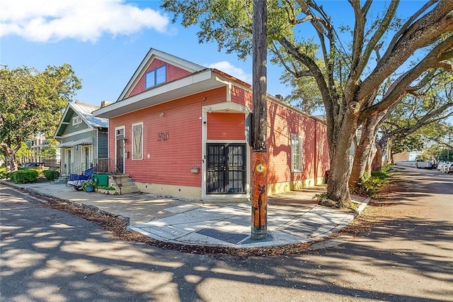 2301 Dauphine St, New Orleans, LA 70117 - view of front of property