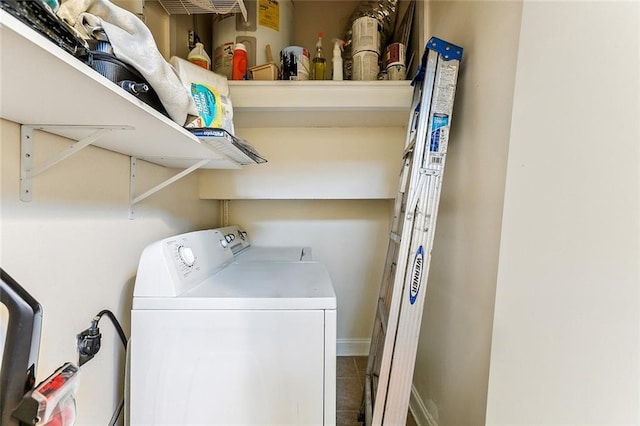 2301 Dauphine St, New Orleans, LA 70117 - washroom with washer / clothes dryer