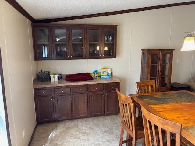 169 Pump Station Rd, Venice, LA 70091 - interior space featuring ornamental molding and a textured ceiling