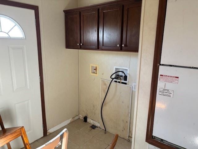 169 Pump Station Rd, Venice, LA 70091 - clothes washing area featuring hookup for a washing machine and cabinets
