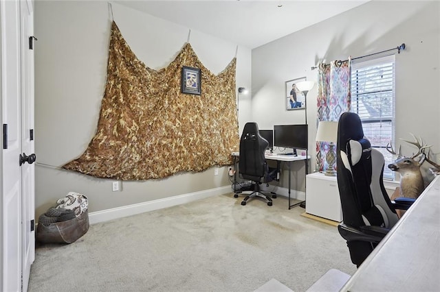 office area with carpet