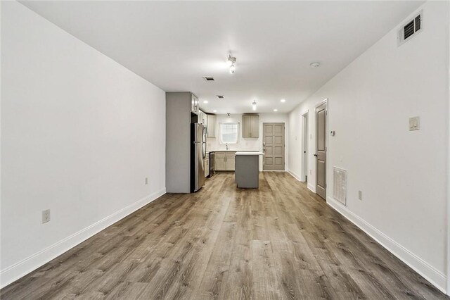 bedroom with dark wood-type flooring, access to exterior, and ceiling fan