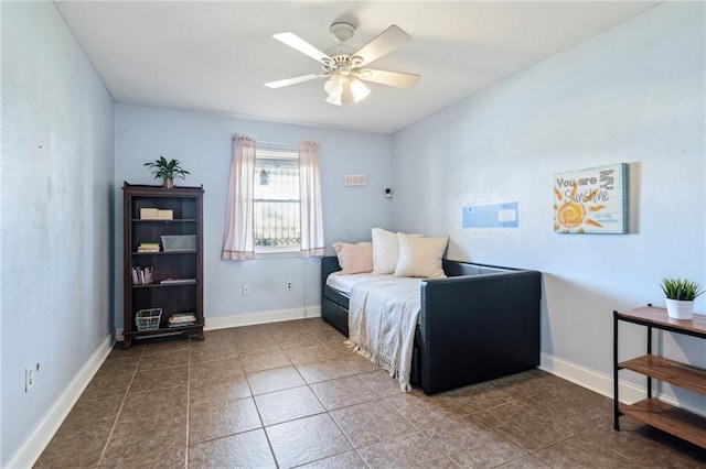 bedroom featuring ceiling fan