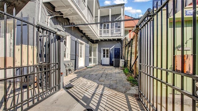 632 Burgundy St, New Orleans, LA 70112 - photo 4