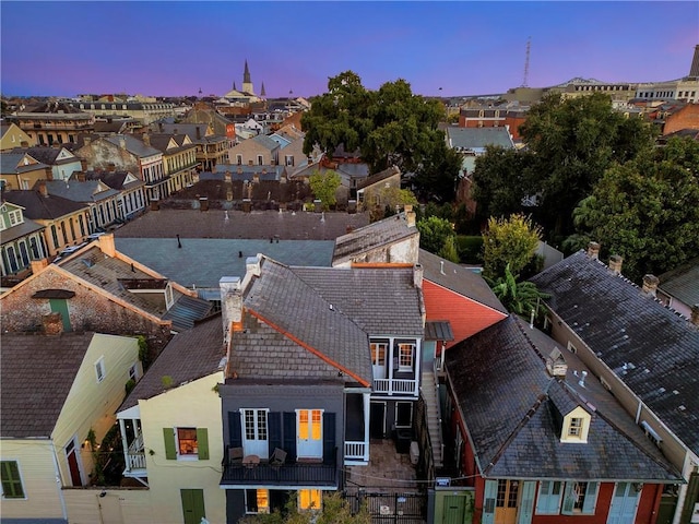 view of aerial view at dusk