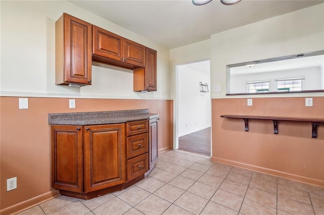 kitchen featuring light tile patterned floors