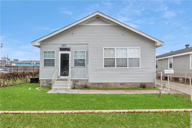 view of front facade with a front yard