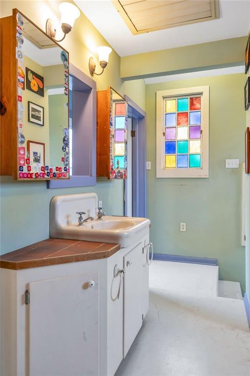 bathroom with vanity