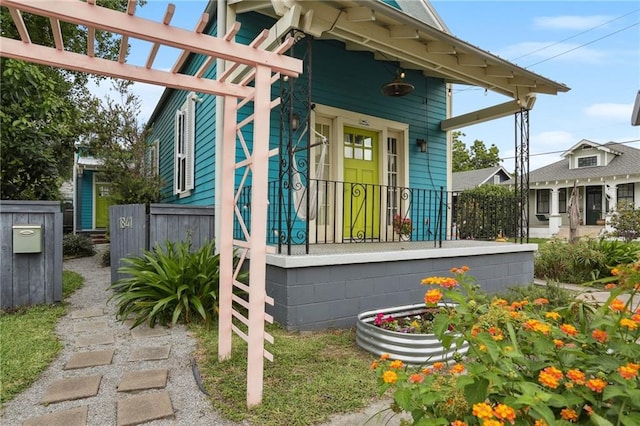 1841 Rosiere St, New Orleans, LA 70119 - view of side of home featuring a porch