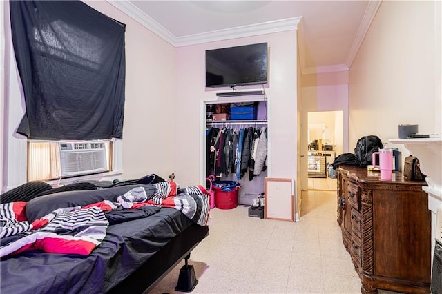 bedroom featuring crown molding, a closet, and cooling unit