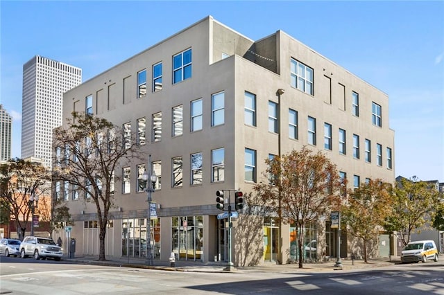 835 Julia St Unit 18, New Orleans, LA 70113 - view of building exterior