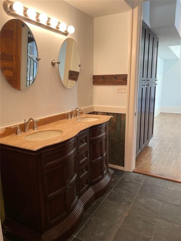 bathroom with vanity