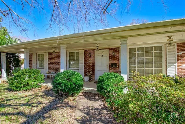 doorway to property featuring a porch