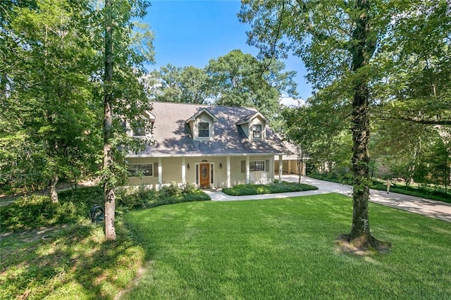 cape cod house with a porch and a front yard