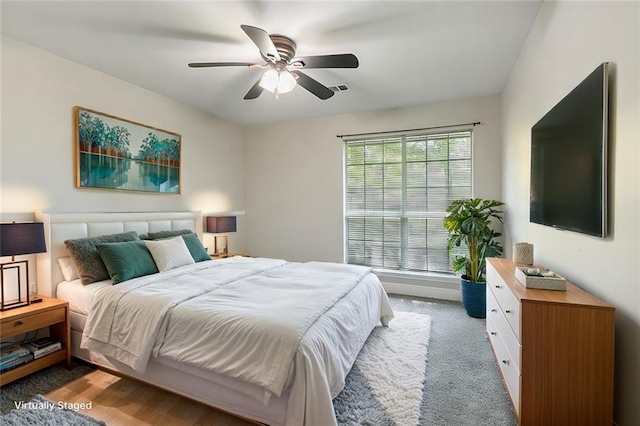 bedroom featuring ceiling fan