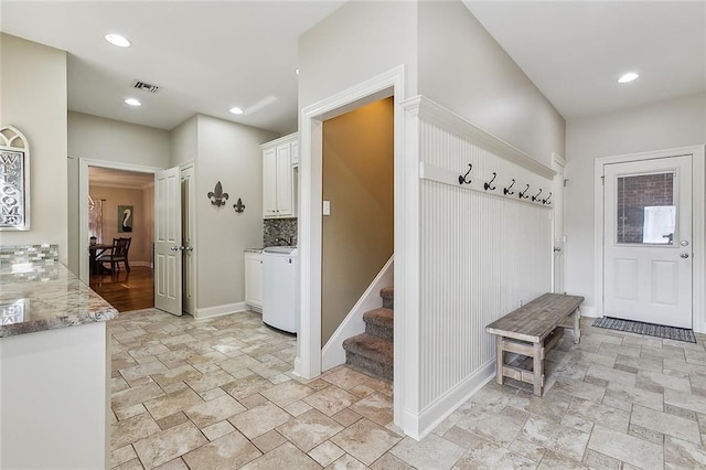 mudroom with washer / dryer