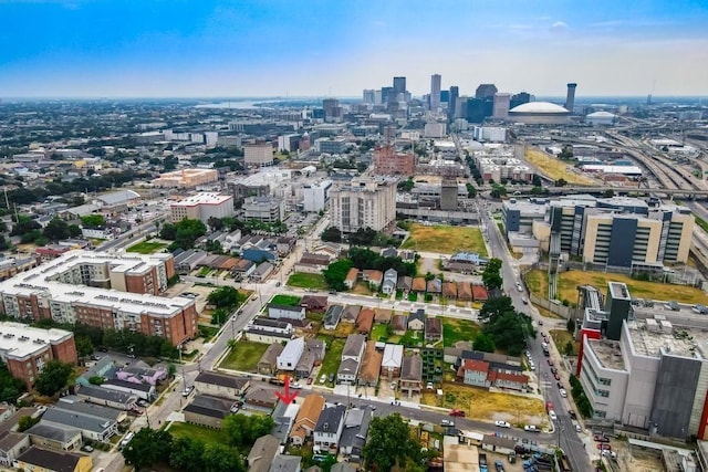 bird's eye view featuring a city view