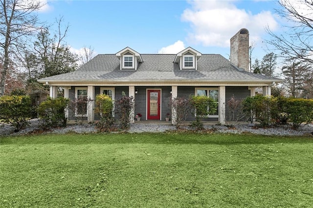 view of front of house featuring a front yard