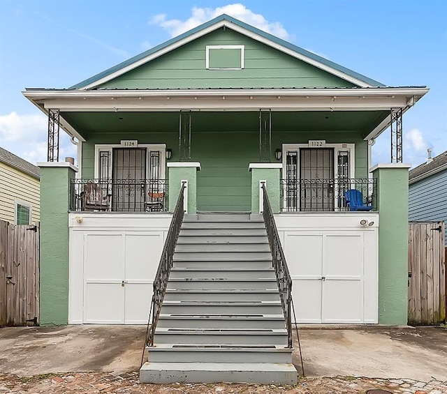 view of front of house with a porch