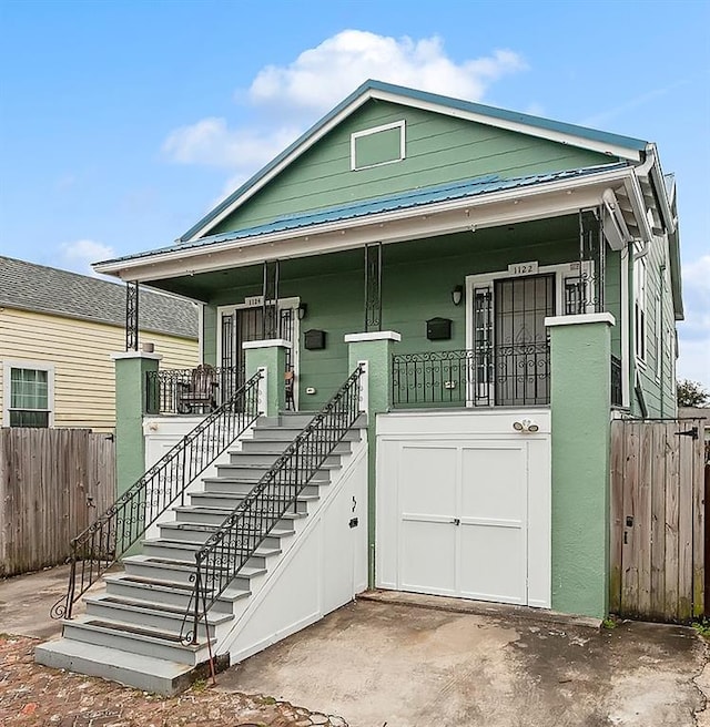 view of front facade with a porch