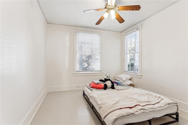 bedroom with ceiling fan