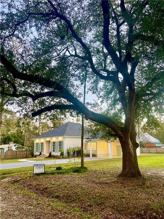 exterior space with a yard