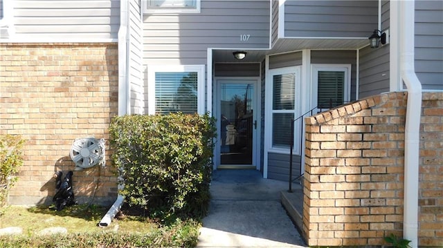 view of entrance to property