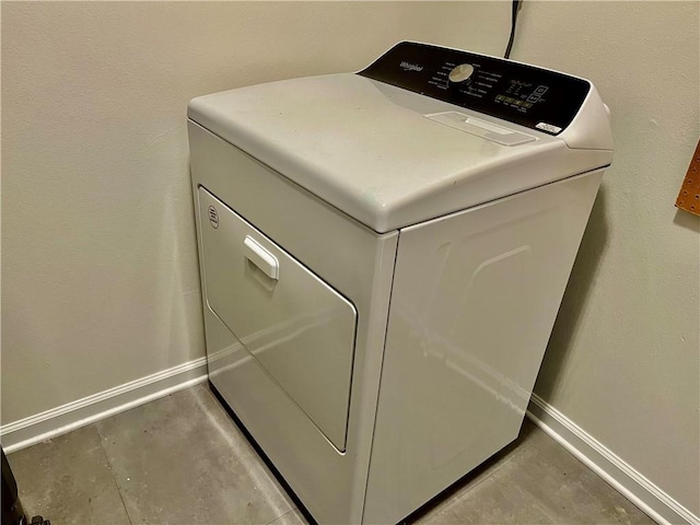 laundry room with washer / clothes dryer