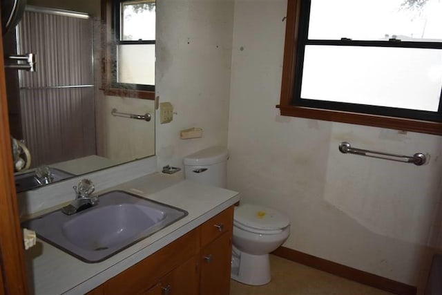 1668 2nd St, Lutcher, LA 70071 - bathroom with vanity and toilet