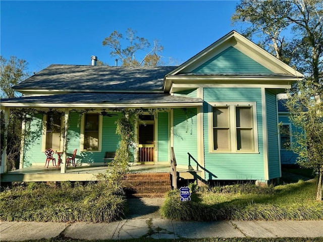 view of front facade featuring covered porch