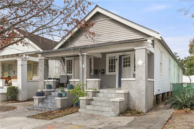 view of front facade with covered porch