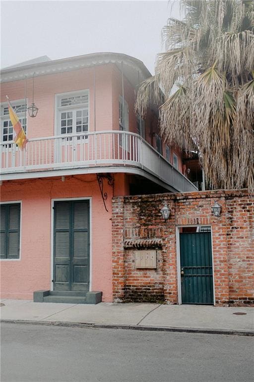 view of building exterior