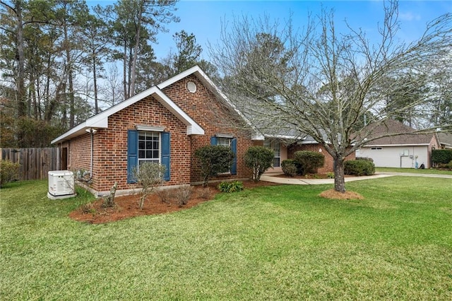 view of front of property with a front lawn