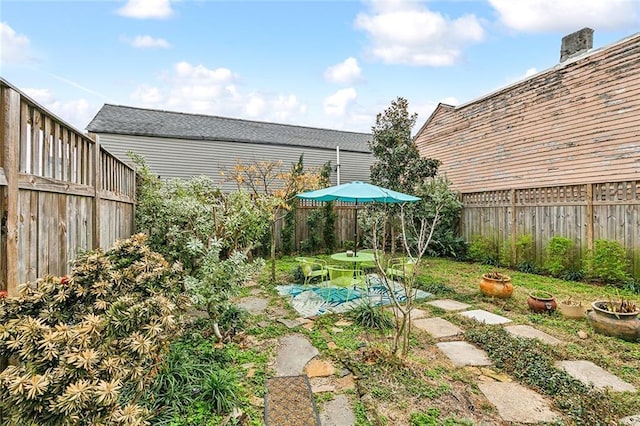 view of yard with a patio