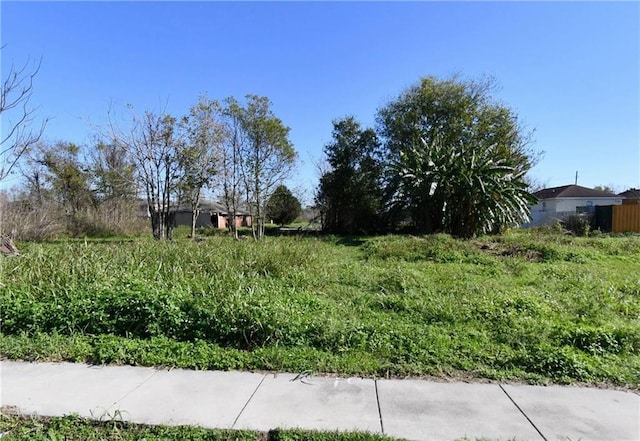 Listing photo 2 for 1919 Lizardi St, New Orleans LA 70117